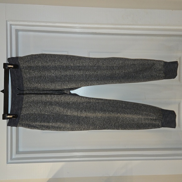 Athleta Womens Flux Soft Stretch Jogger Pants Gray  Size Small - Picture 2 of 8